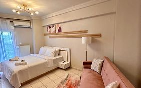 Velvet Suite In Thessaloniki